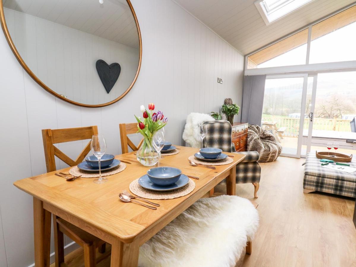 Doe Lodge Rhayader Eksteriør bilde